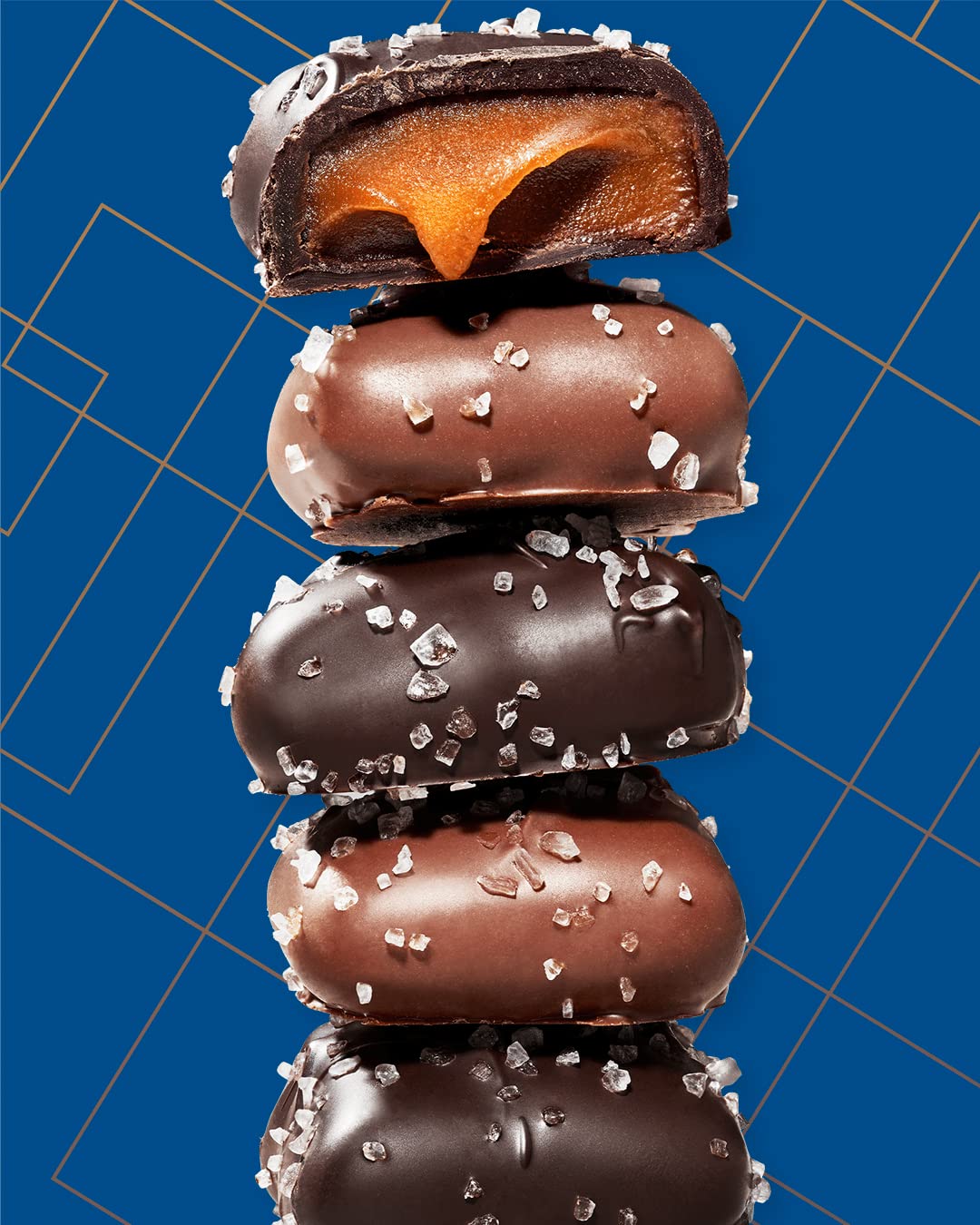 Sanders Milk Chocolate Sea Salt Caramels (32 oz Tub) – Handcrafted Small Batch Slow Cooked Caramel, Sea Salt Chocolate with Rich Indulgent Flavor, Sweet & Salty
